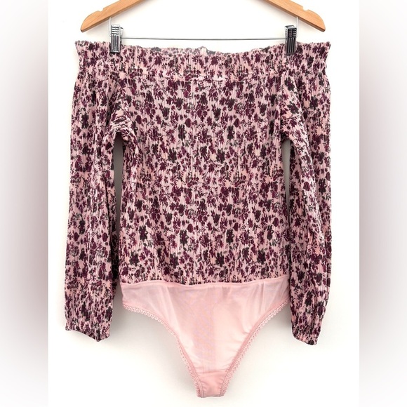 Free People Women Small Off The Shoulder Pink Floral Bodysuit Feminine Romantic - Picture 2 of 13